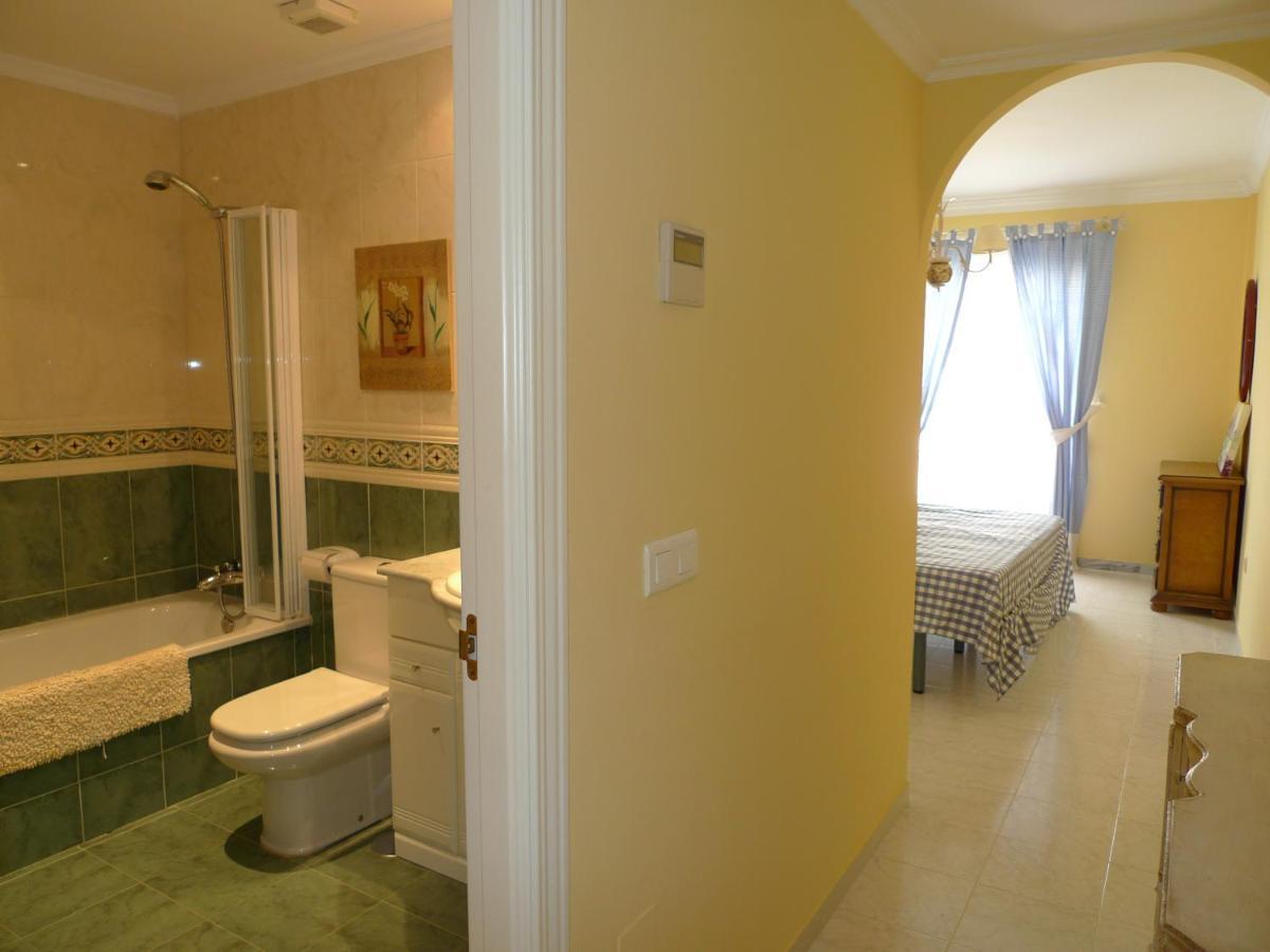 Torrox Costa Beachfront Apartment Exterior foto