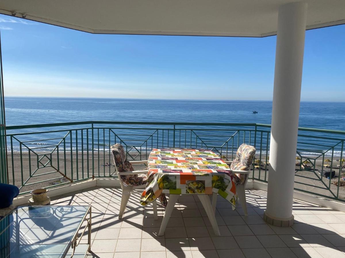 Torrox Costa Beachfront Apartment Exterior foto
