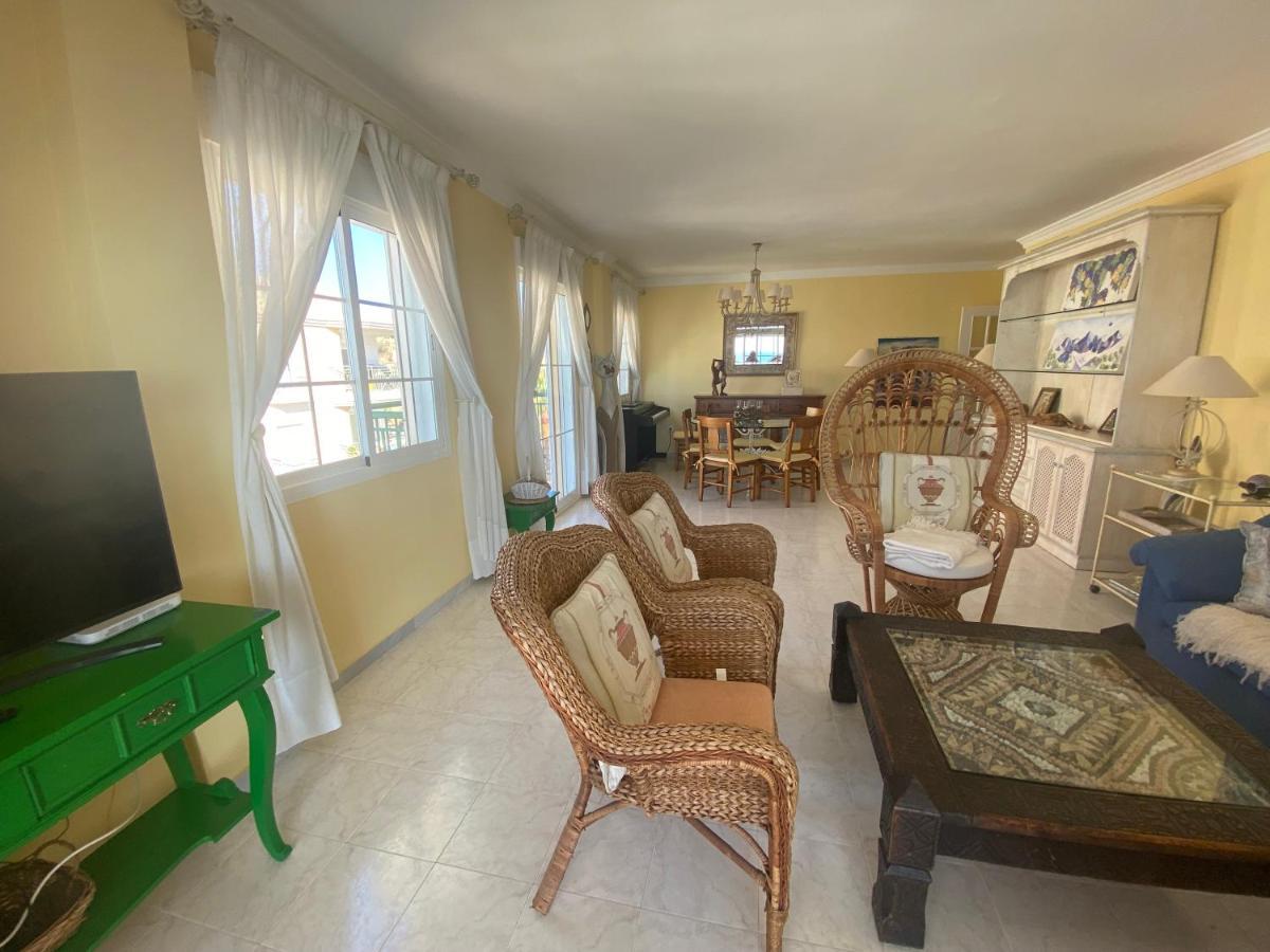 Torrox Costa Beachfront Apartment Exterior foto